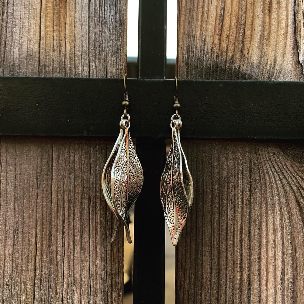 Dangle Metal Leaf Drop Earrings
